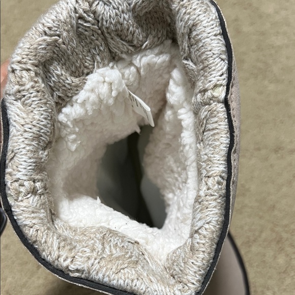 Muk Luks Beige Knit Buckle Winter Boots - Picture 4 of 5